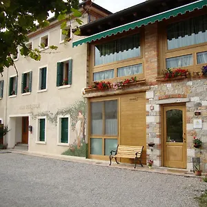  Oda ve Kahvaltı Pergola